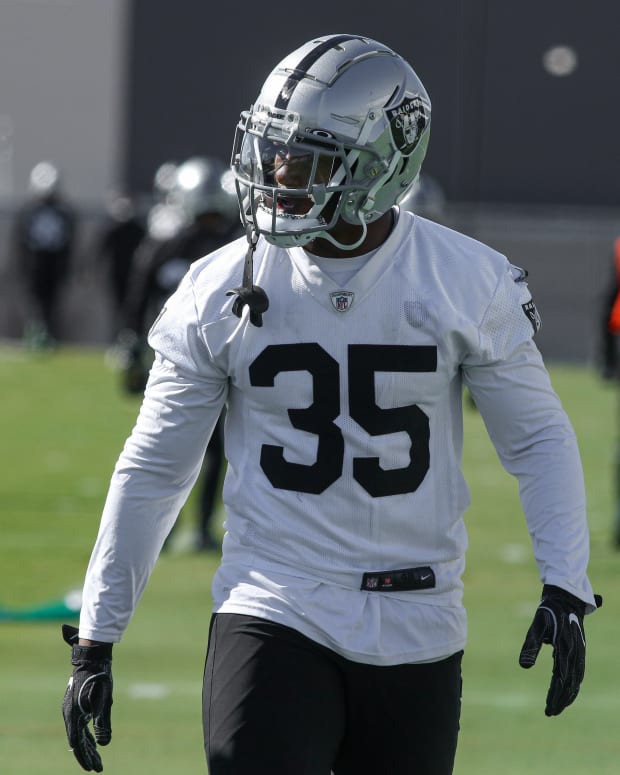 Zamir White (3)